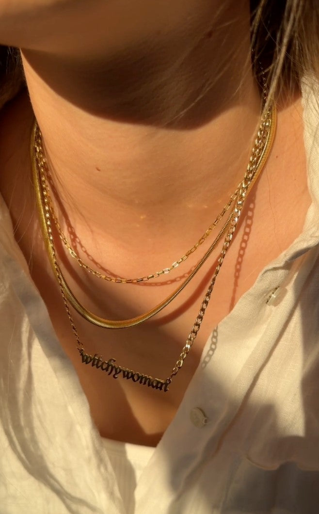 Necklaces, Chains & Chokers