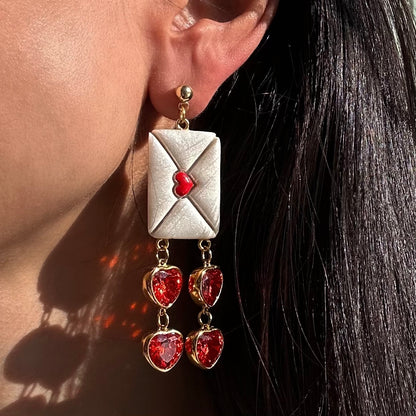 Love Letter Double-Strand Dangles