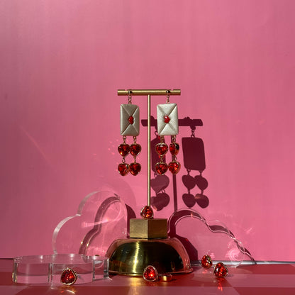 Love Letter Double-Strand Dangles