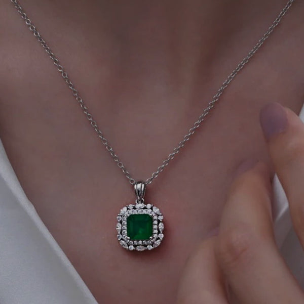 Daisy Pendant
